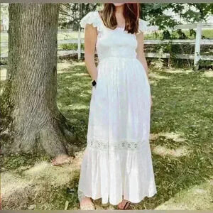 NWT Vici Flawless White Maxi Dress Size Small